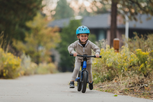 Pre 2022 First Bike bike Giant Bicycles Canada
