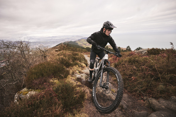 Stance E+ 1 Pro (2023) | Trail bike | Giant Bicycles Iceland