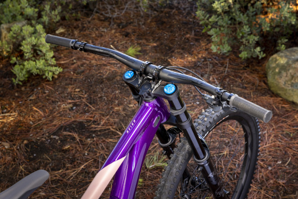 Reign SX 2023 Enduro bike Giant Bicycles Canada