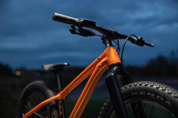STP 20 (Carbon Fork) (2026) | Dirt Jumper bike | Giant Bicycles