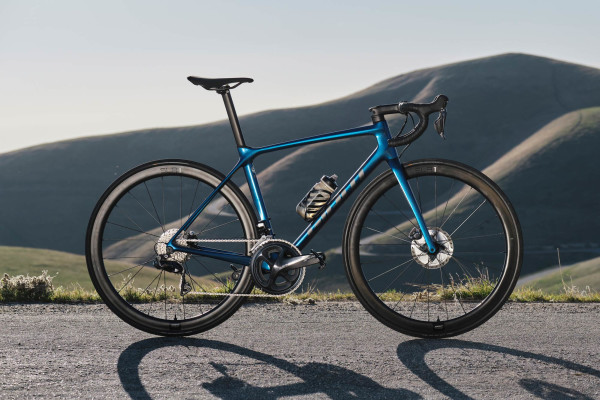 Giant tcr advanced pro 0 disc kom 2021 2025