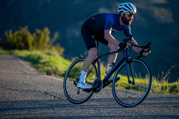 Giant tcr advanced best sale 2 kom weight