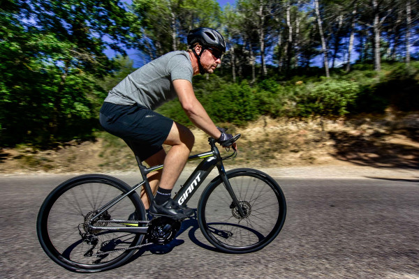 Giant fastroad e+ 2 pro 2020 deals