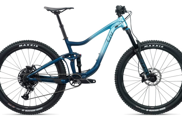 Intrigue ALUXX 2, in dark blue/ light blue. Availability varies by country. 
