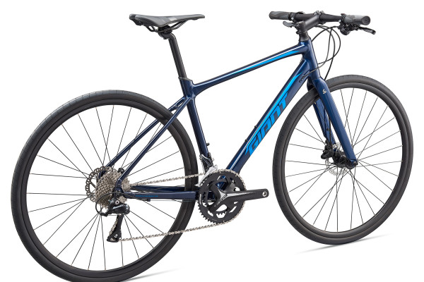 The 2020 FastRoad SL 2 in Metallic Navy. Availability varies by country.