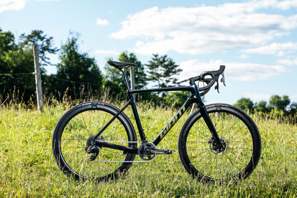 De TCX Advanced Pro 0 in Carbon/Chameleon Neptune. Foto: Chris Milliman.