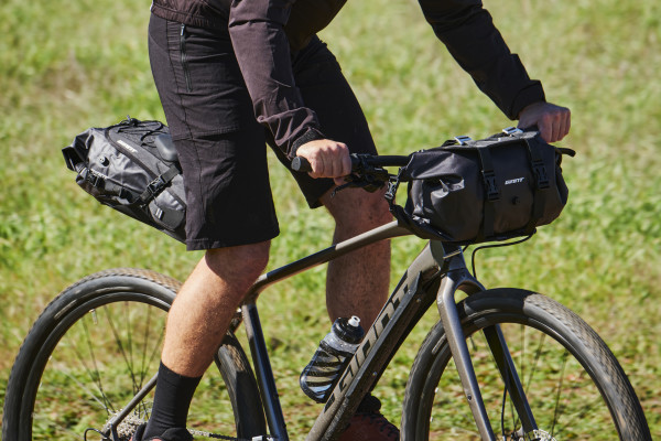 Giant toughroad slr 2 weight on sale