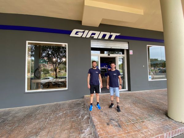 GIANT IBÉRICA ABRE EN MÁLAGA SU TERCERA “GIANT STORE” DE ESPAÑA