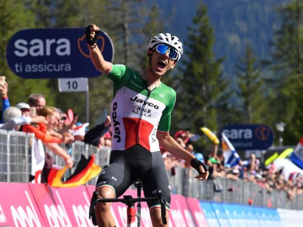 Zana Scores His First Grand Tour Stage Win at Giro d'Italia!