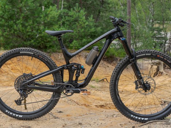 Le Trance X Advanced Pro 29 1 récolte un 19/20 par Endhuro-bike !