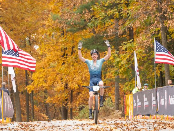 Vrouwenvelder, Carlson Win National Titles for Giant!