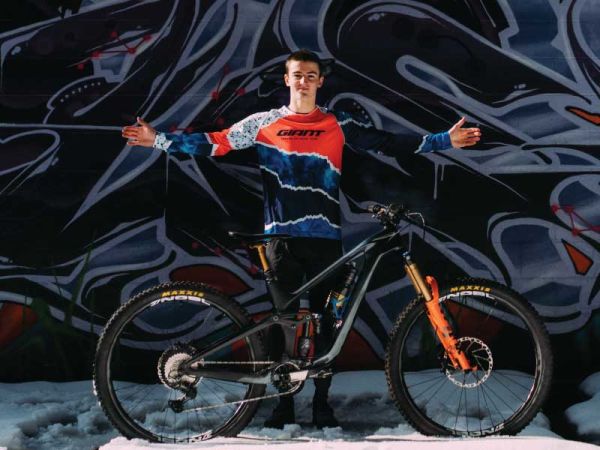 Giant Group Canada and Global Relay - Bridge The Gap announce partnership to support upcoming Enduro rider.