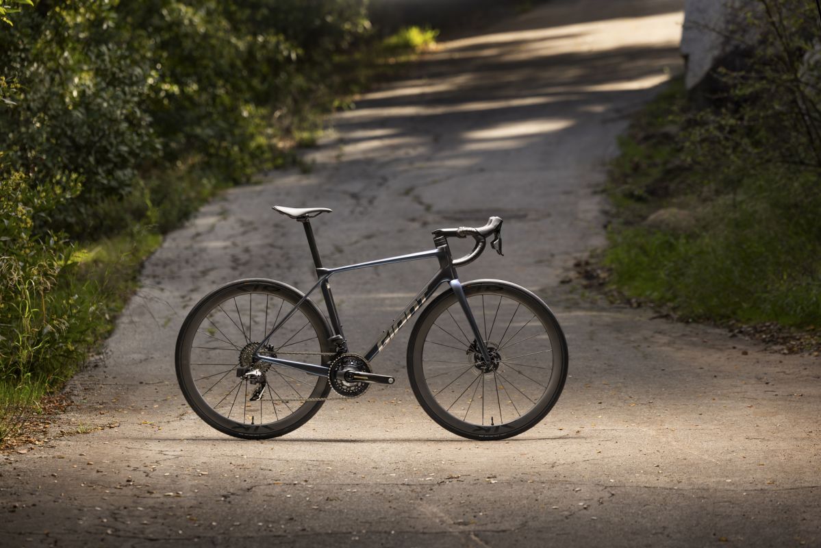 TCR Advanced Pro (2025) | Giant Bicycles Japan 日本