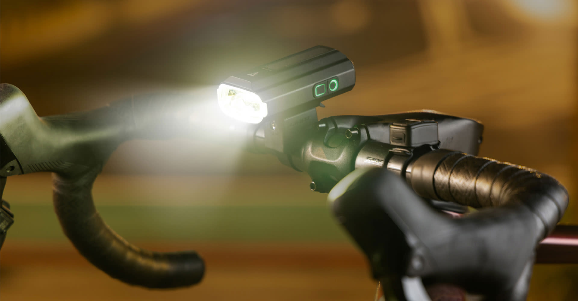 Recon+ HL1200 Headlight | Giant Bicycles US