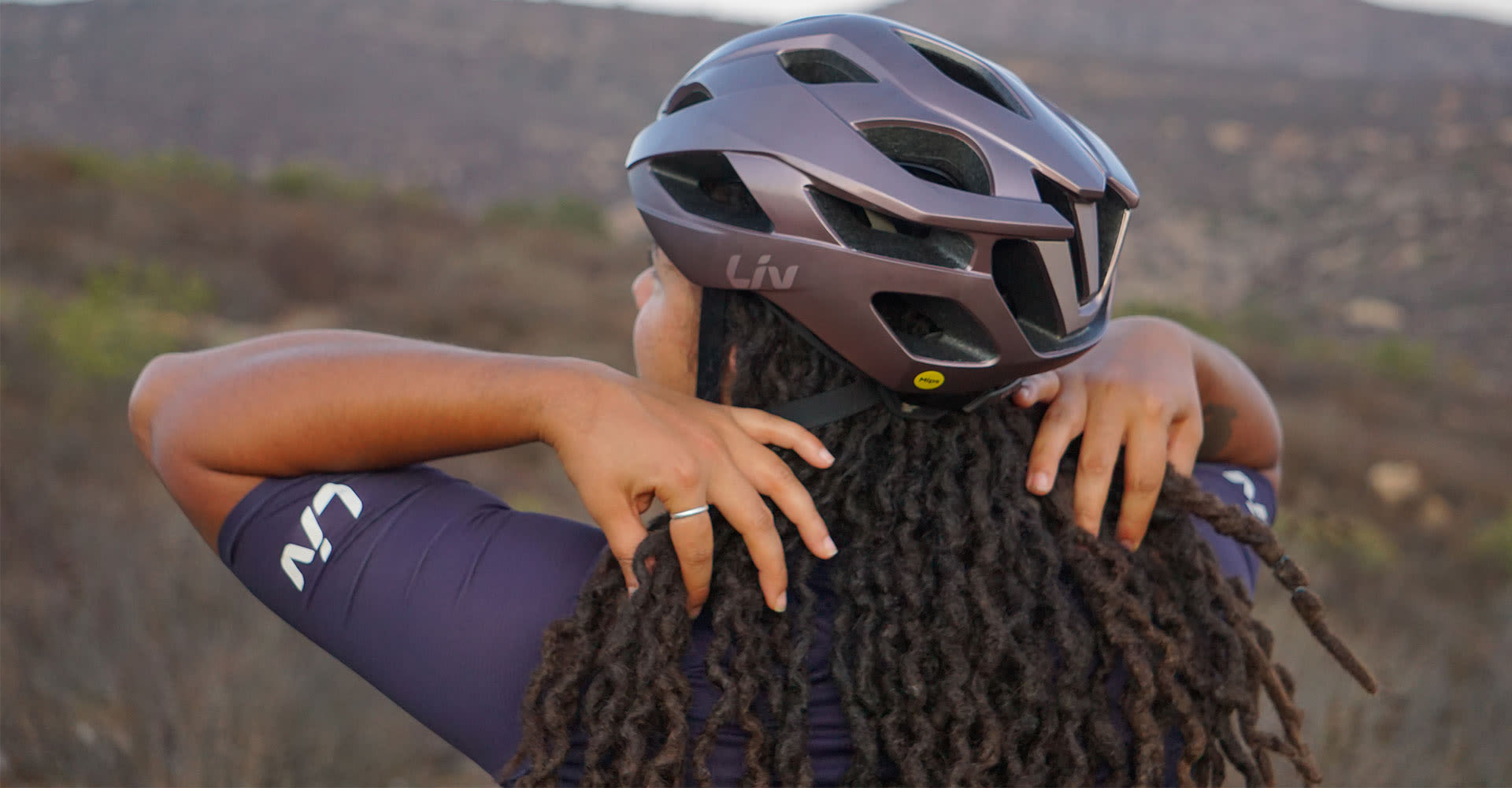 Helmet Tips for Complex Hairstyles | Gear Guides | Liv Cycling Japan 日本