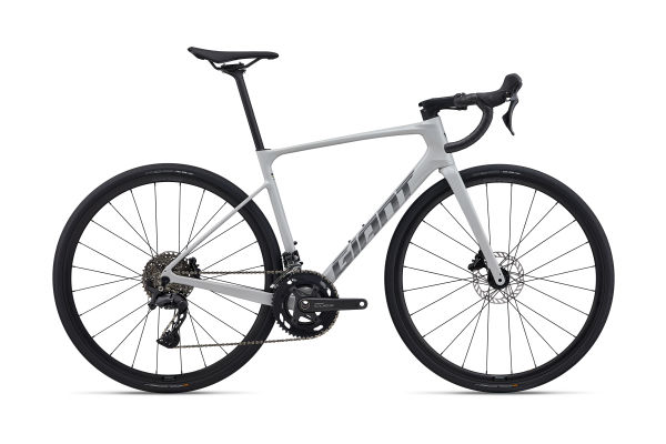 【18】ロードバイク スポーツ車 GIANT DEFY ホワイト SORA 18】ロードバイク スポーツ車 GIANT DEFY ホワイト SORA | Shop
