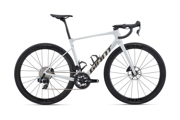 Defy Advanced Pro 1 (2026) | Endurance bike | Giant Bicycles