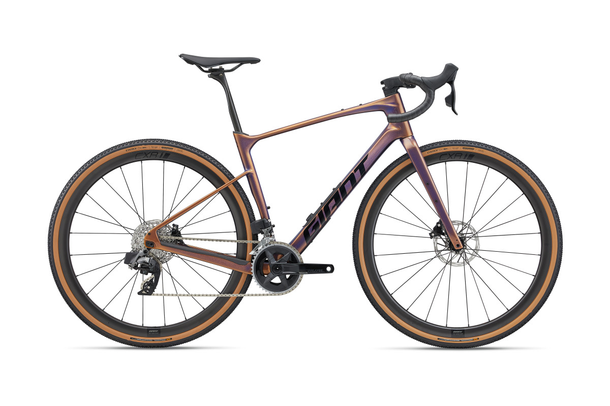 Giant Revolt Advanced Pro 1 | Fast, Versatile Carbon Gravel Bike