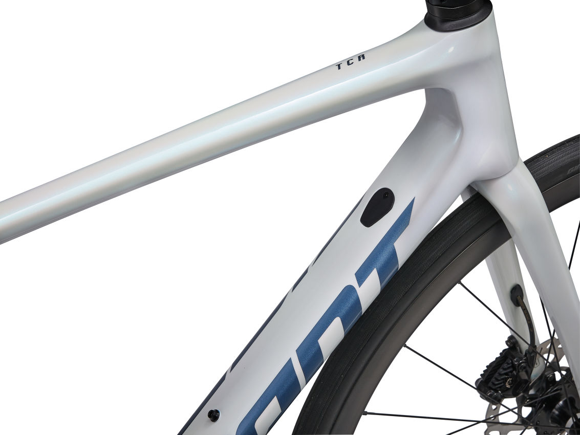 https://images2.giant-bicycles.com/b_white,c_pad,h_850,q_80/yeni1gzh1qzw3jadpswu/MY23TCRAdvanced1Disc-ProCompactColor-2B_UnicornWhite_D1.jpg