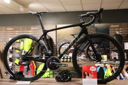 Pied d'atelier vélo Elite Race FC - Giant Store Langueux, Lamballe et  Saint-Malo