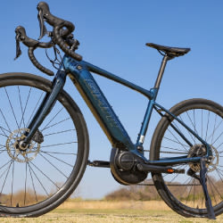 Road E+ (2021) | bike | Giant Bicycles Japan 日本