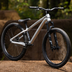 STP 26 (2026) | Dirt Jumper bike | Giant Bicycles Japan 日本