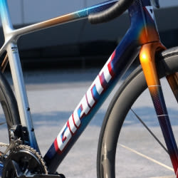 TCR Advanced 2 KOM (2025) | Race bike | Giant Bicycles Japan
