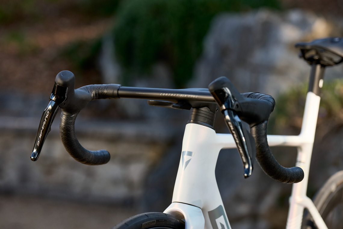 エアロホイール SLR 50 Wheelsystem、 ステム一体型ハンドルバー