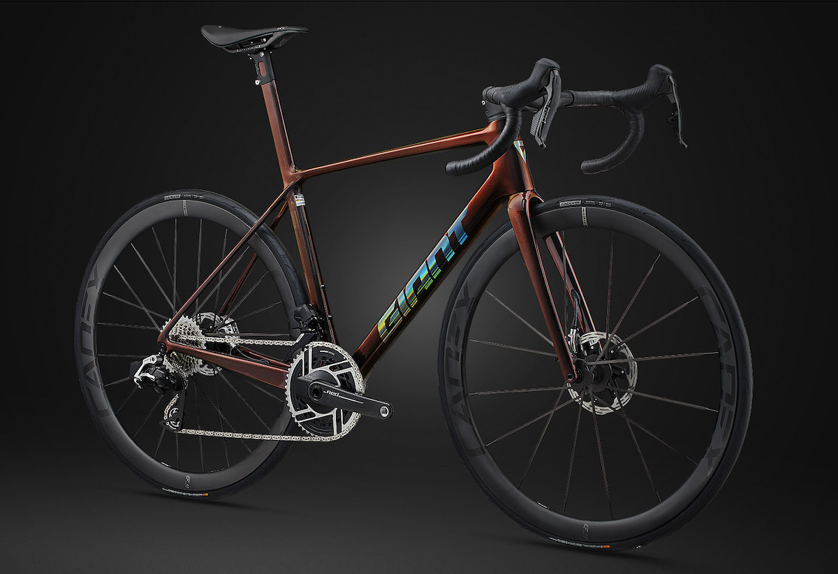 2025「TCR ADVANCED SL 0 RED」発売 | Giant Bicycles Japan 日本
