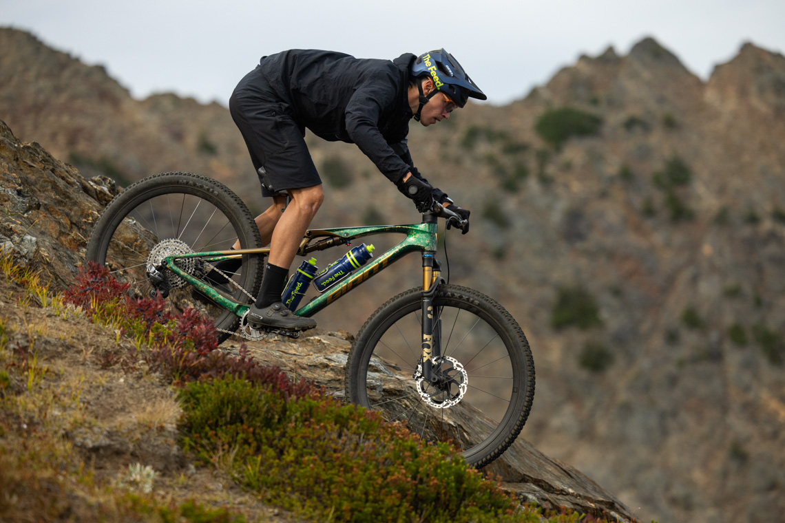 MTB世界選手権優勝に貢献 新型XCバイク「ANTHEM ADVANCED SL」シリーズ