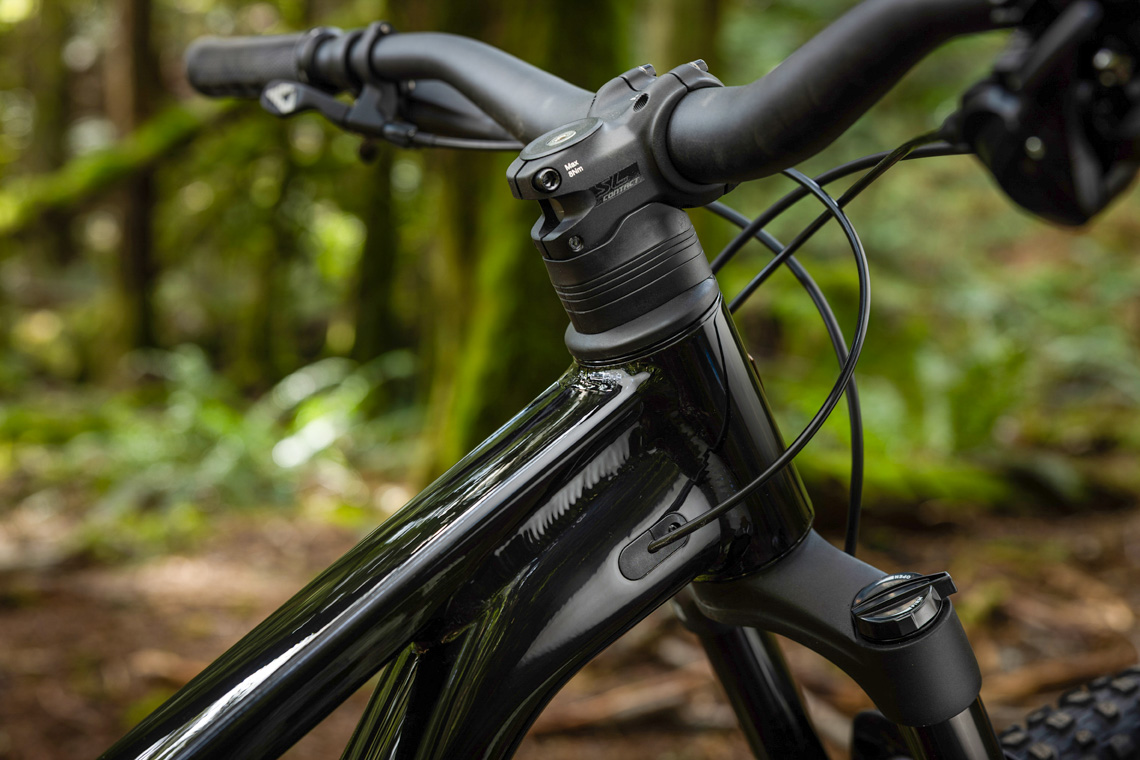アルミフレームのフルサスMTB「STANCE」がフルモデルチェンジ 