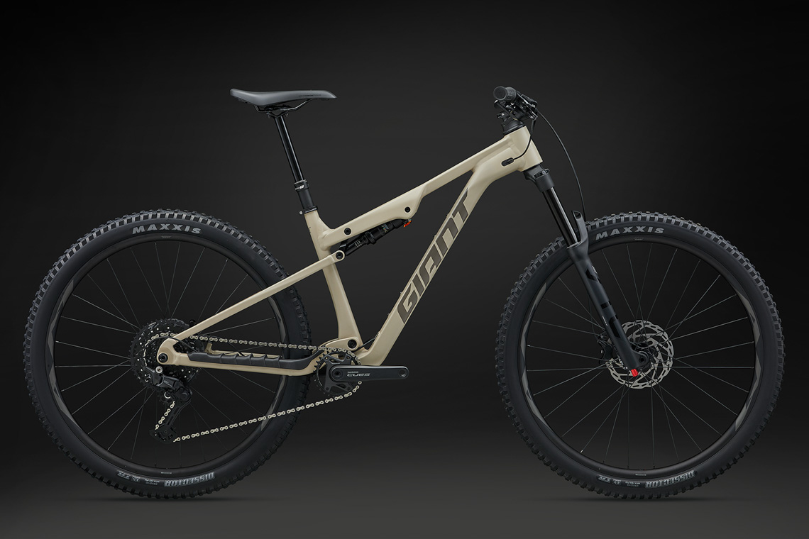 GIANT  フルサスMTB GIANT 2022年モデル：27.5インチホイールのフルサストレイルバイク