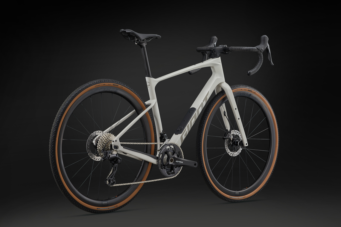 カーボングラベルバイク「REVOLT ADVANCED」の2026モデル登場