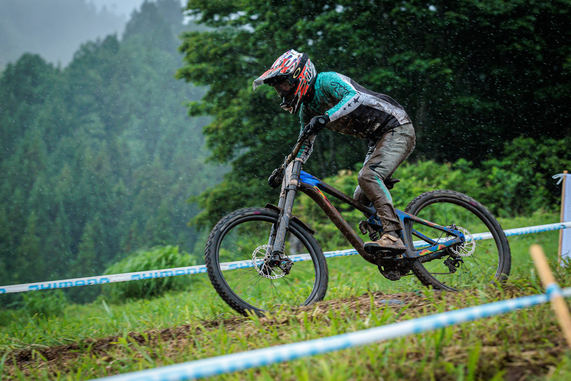 全日本選手権MTB DHI】清水選手が2位 / GS港北・及川店長がマスターズ